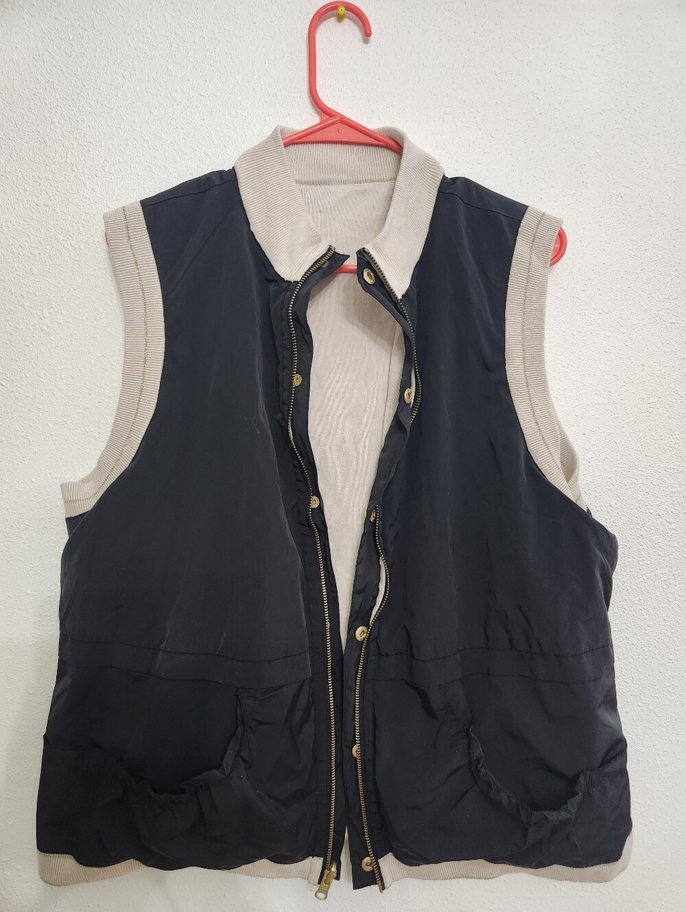 Chico's Zenergy Reversible Zip Front Vest Black Off-White Cream Size 3